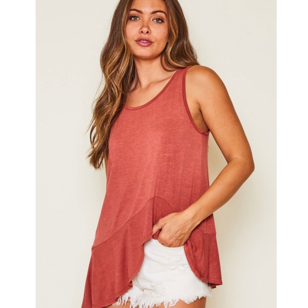 Women’s Red Spring Ruffle Bottom Tank Casual Cute Basic Summer Layering Tops